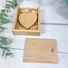 Load image into Gallery viewer, Personalised Wooden USB Flash Drive With Presentation Box, Wedding Memories
